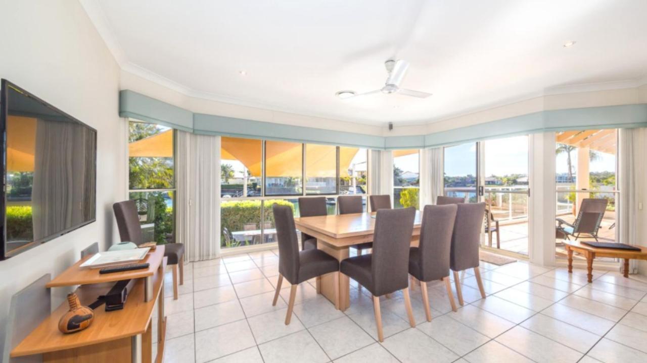 Spacious Canal Home! Banksia Beach Exterior foto